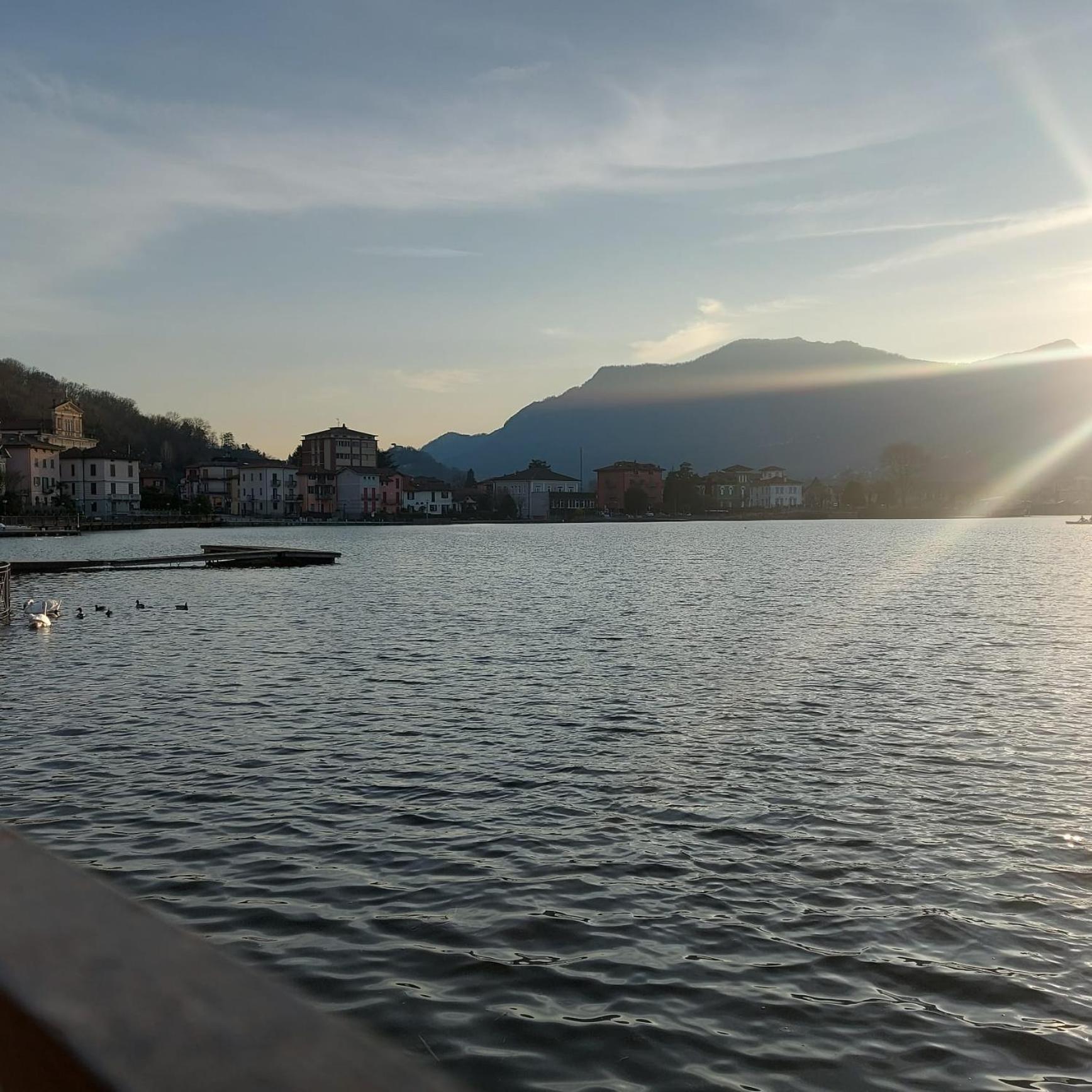 Rifugio Sul Lago Di Lugano A Porto Ceresio Εξωτερικό φωτογραφία